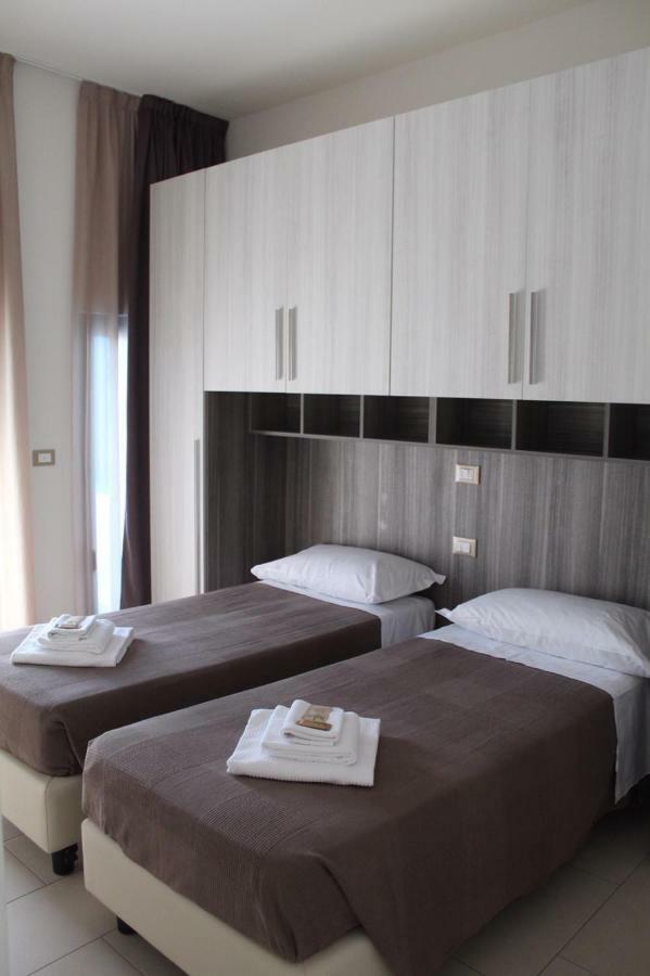 Time Out Aparthotel Casalecchio Di Reno Exterior photo